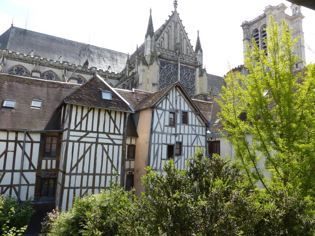 Les Cieux De La Cathedrale - Calme - Jardin - Wifi Διαμέρισμα Τρουά Εξωτερικό φωτογραφία